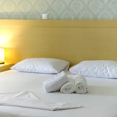 Hotel Aphrodite Syros Kini