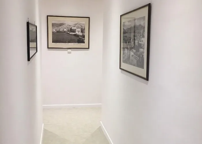 Aphrodite Syros Kini