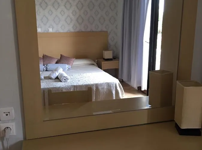 Aphrodite Syros 2* Kini