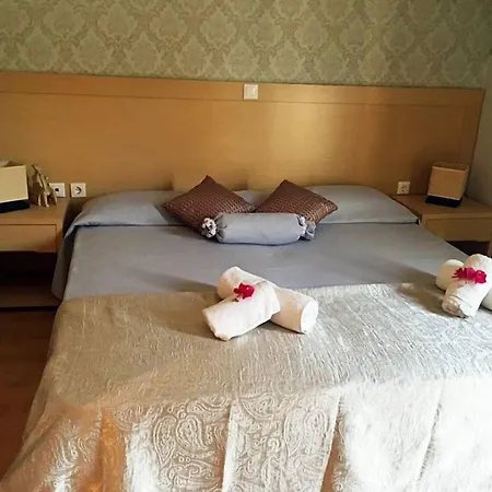 Aphrodite Syros Hotel Kini