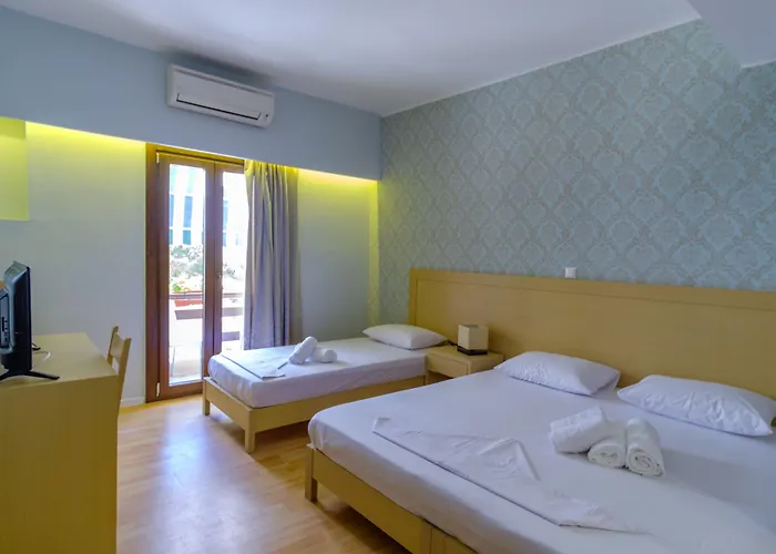 Aphrodite Syros Kini